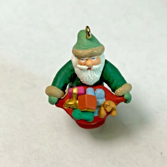 Hallmark KeepSake Miniature Ornament Series Centuries of Santa 1995 #2 - Picture 6 of 8